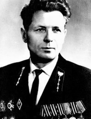 Симонов Евгений Алексеевич